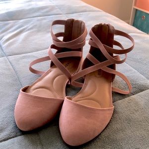 *USED* Torrid 9W Crisscross Blush Suede Flats